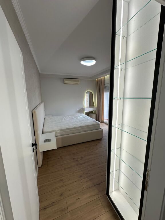 Jepet me qira apartament 2+1+2 ne Don Bosco