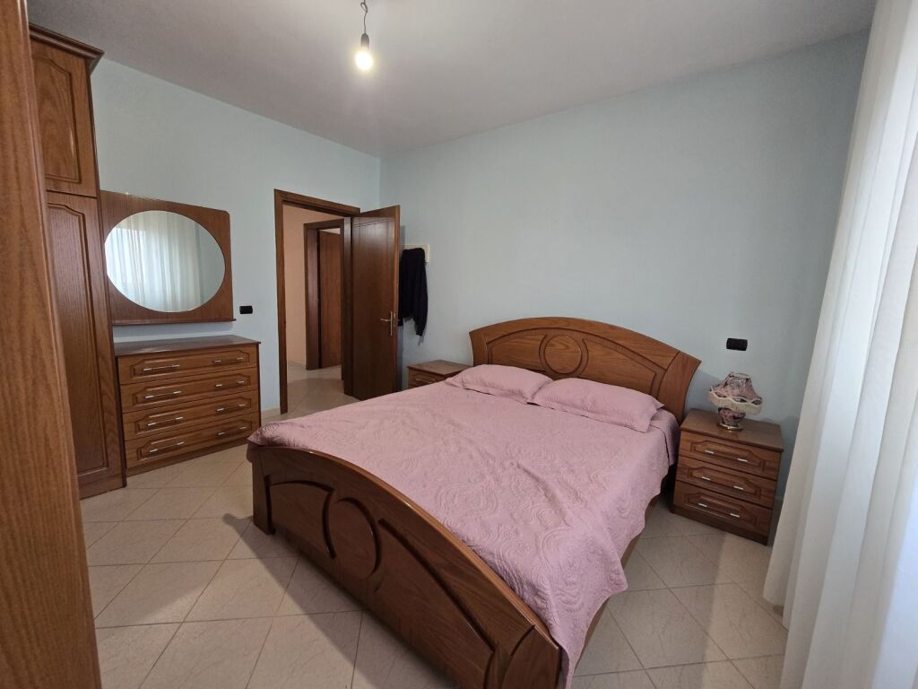 JEPET ME QIRA APARTAMENT 2+1+2 NE DURRES !