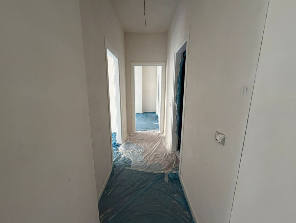 Qera 2+1+2 , Luks , 1000 Euro , Komuna e Parisit