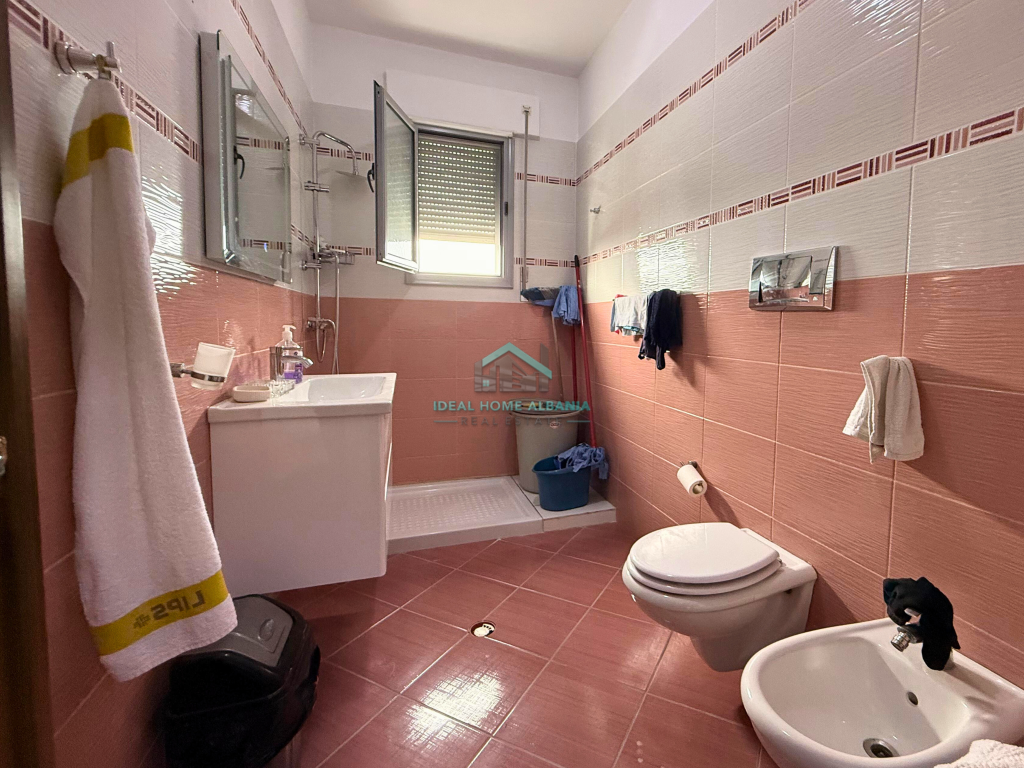 Apartament 2+1 Shitet – Rruga e Re, Vlore.