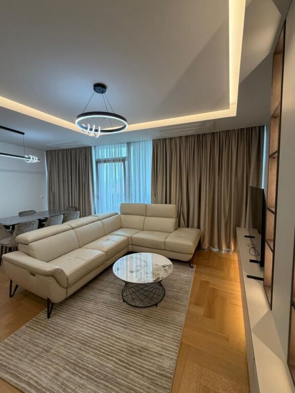 APARTAMENT LUKSOZ 2+1 PER QERA TEK LAKE VIEW