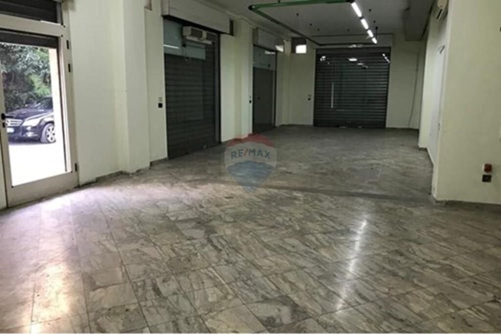 Dyqan - Për Qira - Rruga Muhamet Gjollesha, Tiranë(ID: 530551001-429)