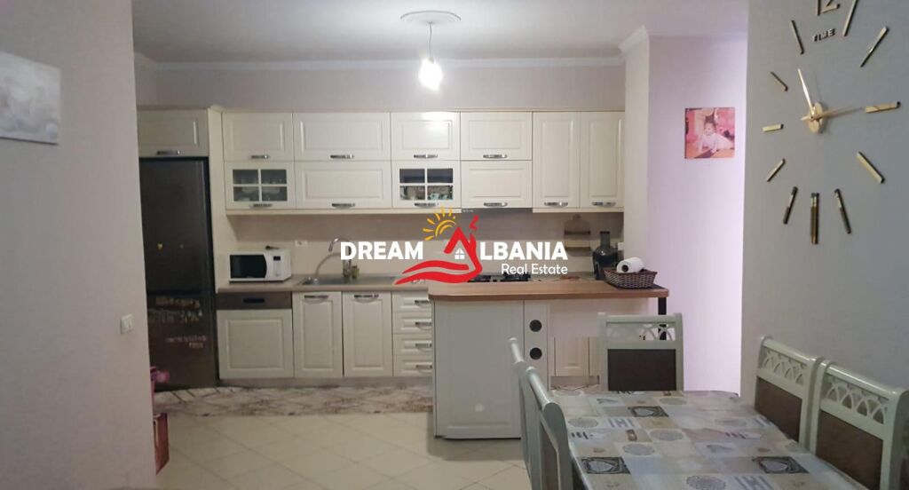 Appartamento in affitto 2+1 in Via Besim Alla, Misto Mame ( ID 42215528)
