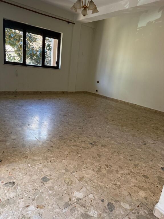 Apartament per shitje 2+1 te Xhamlliku