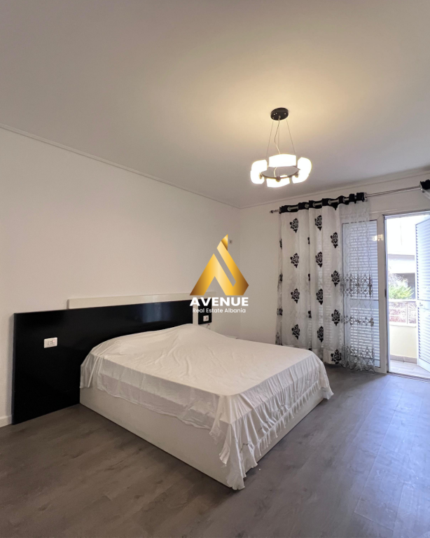 VILE ME QIRA - PRANE FRESKUT