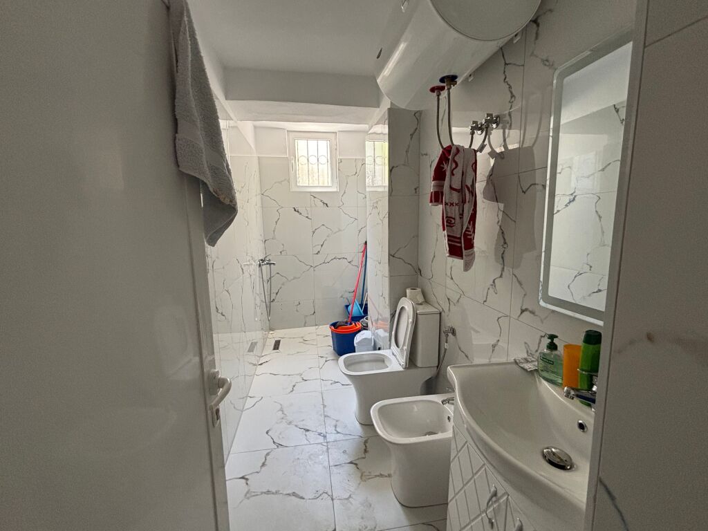 House for rent at Brryli