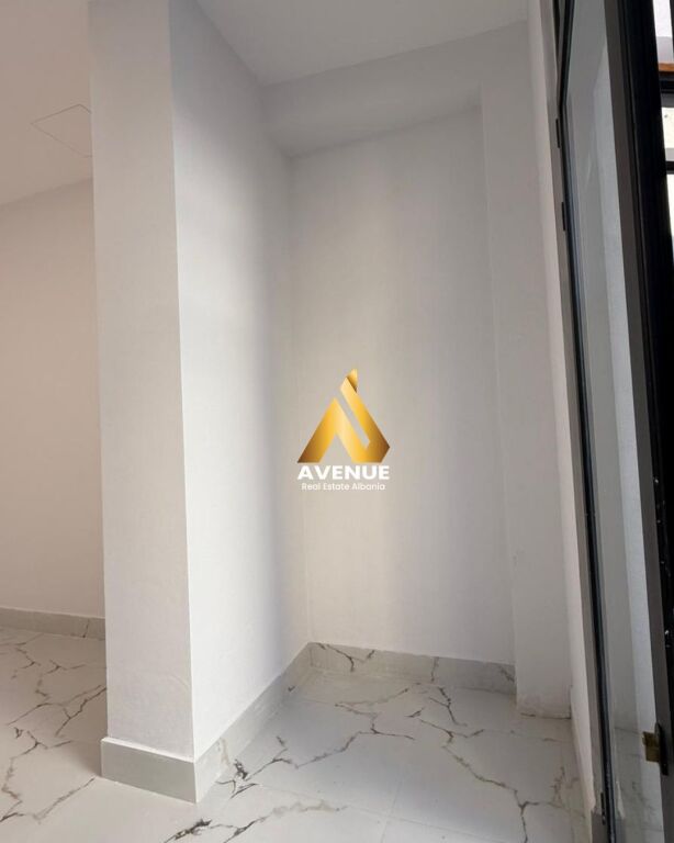 JEPET ME QERA AMBIENT BIZNESI – RRUGA MINE PEZA, TIRANE (prane Donika Center)