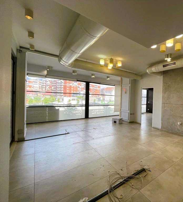 COMMERCIAL OPEN SPACE FOR RENT BY THE ROAD, ASTIR