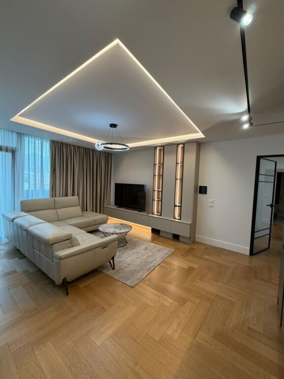 APARTAMENT LUKSOZ 2+1 PER QERA TEK LAKE VIEW