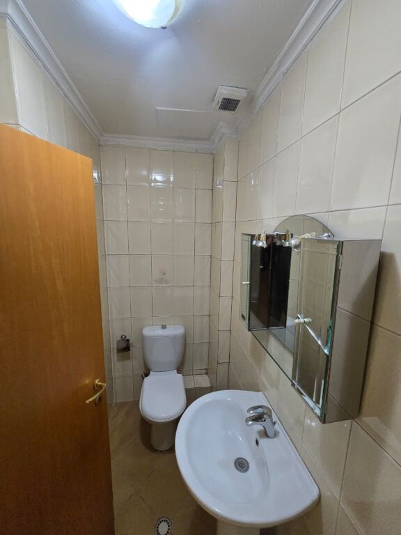 Affittasi 2+1 a Zogu i Zi