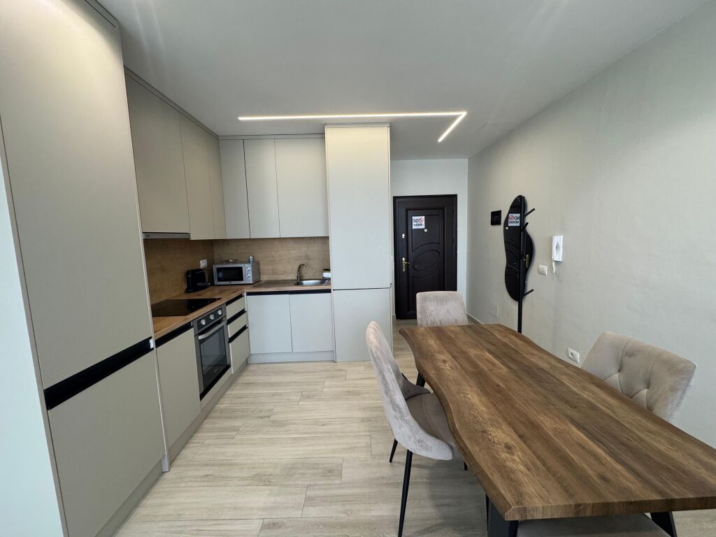 Jepet apartament me qera 1+1