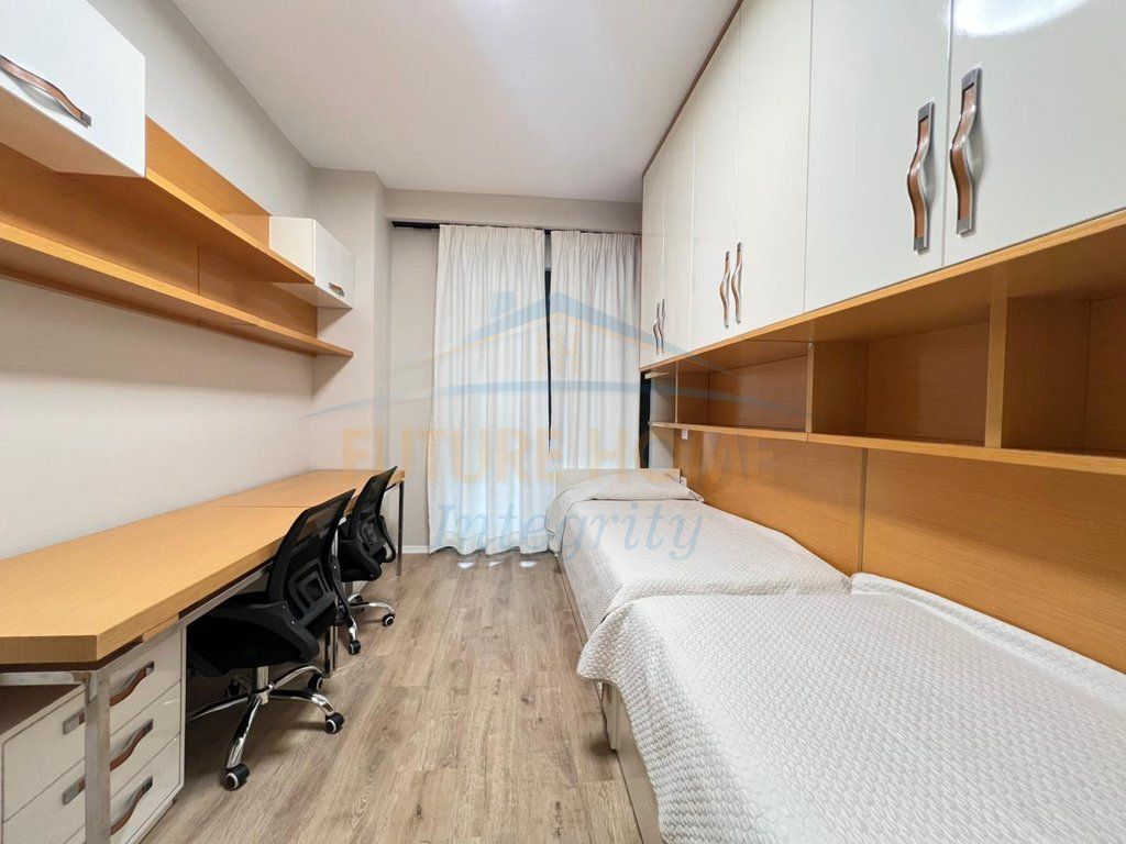 Rent, Apartment 2+1+2, Pazari i Ri, Tirana.