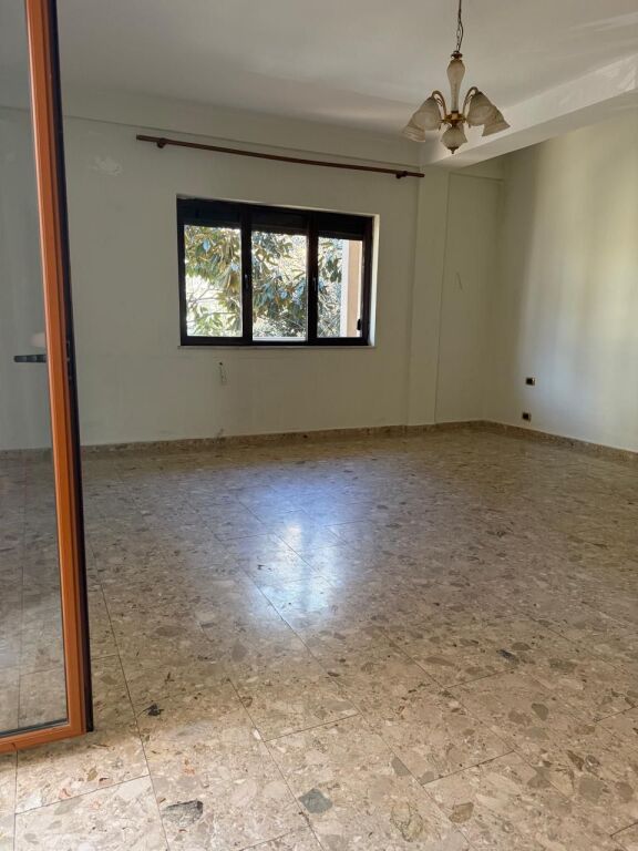 Apartament per shitje 2+1 te Xhamlliku
