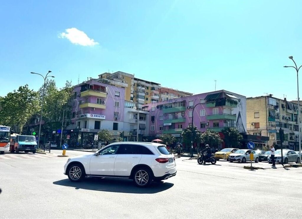 Apartament 2+1, 21 Dhjetori(ID: 530471002-1403)