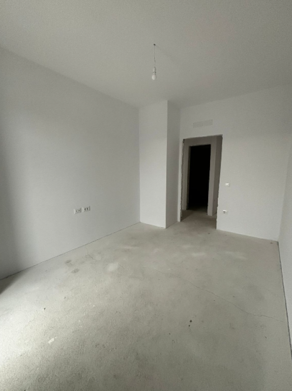 Apartament 2+1 në Shitje – Univers City + Post Parkimi 🚗