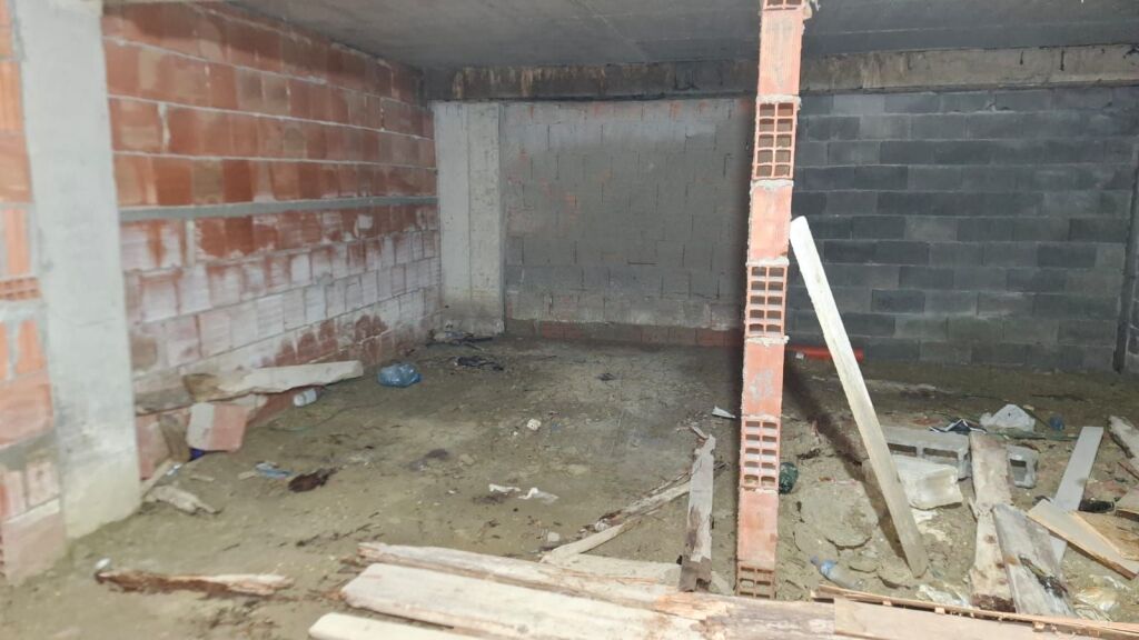 🚗 Garazh për Shitje | Ndërtim i Ri