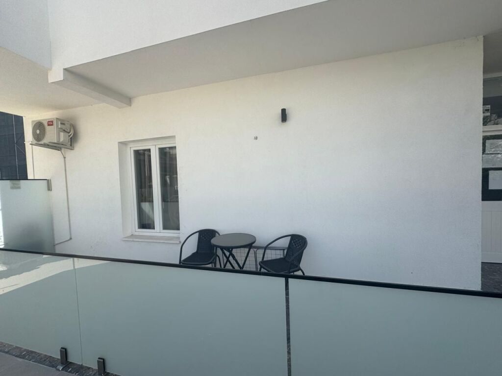 Jepet apartament me qera 1+1