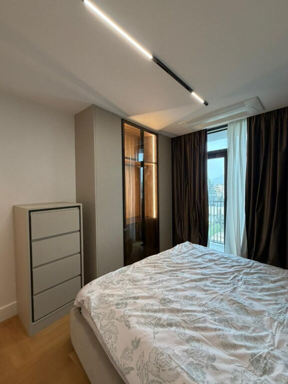 APARTAMENT LUKSOZ 2+1 PER QERA TEK LAKE VIEW