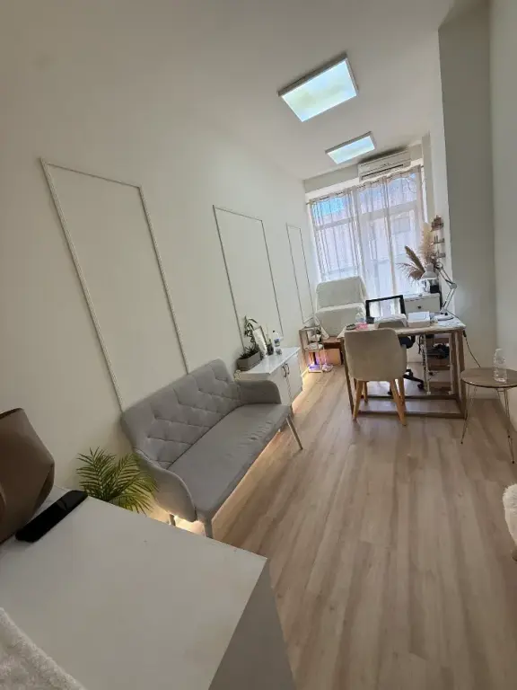 Rent | Ambjent Biznesi | Blloku | 400 €/month