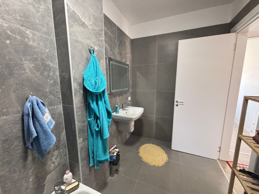 Appartamento moderno 2+1 in affitto a Univers City