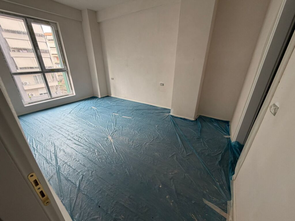 Qera 2+1+2 , Luks , 1000 Euro , Komuna e Parisit