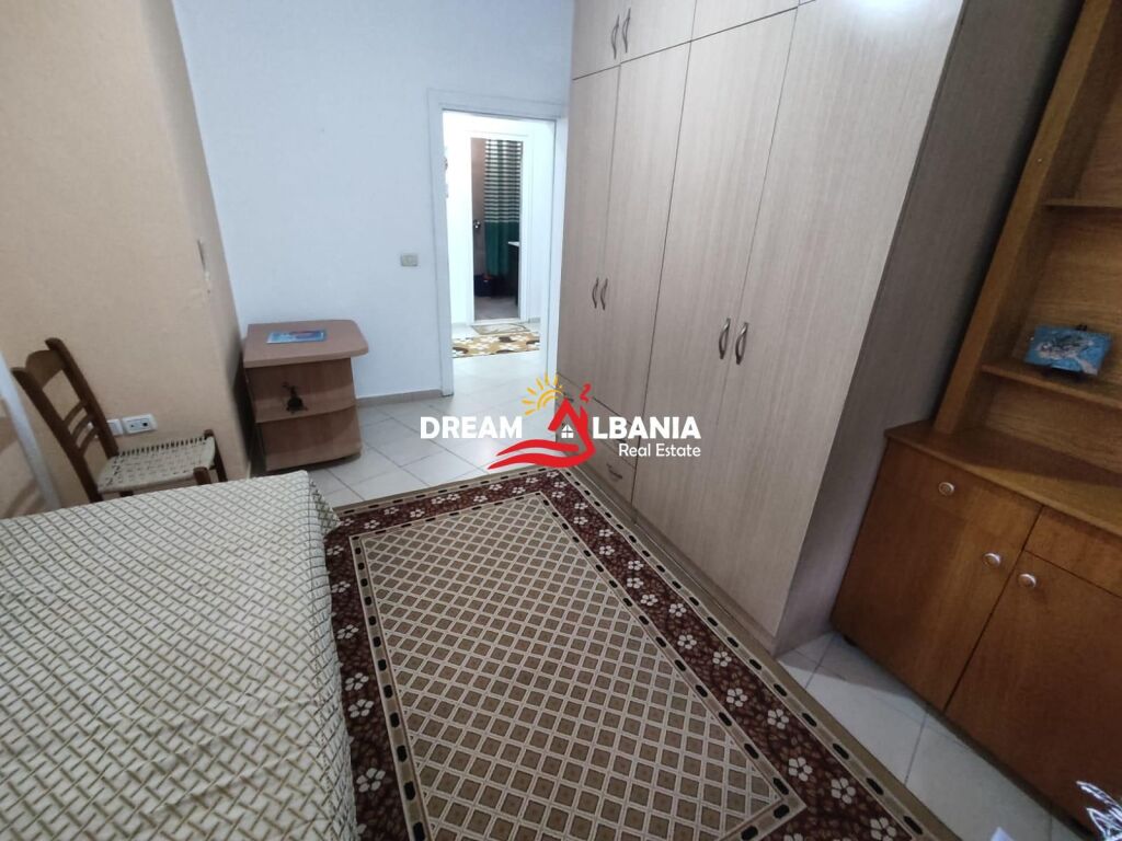 Jepet apartament 2+1+2 prane Komunes se Parisit, Tirane ( ID 42215530)
