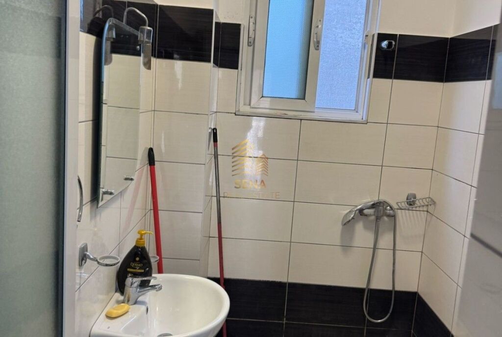 Qira, Apartament, 1+1+Post Parkimi, 5 Maji , 45.000Leke