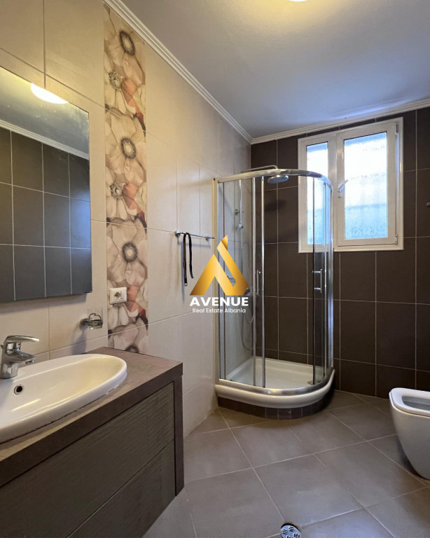 VILE ME QIRA - PRANE FRESKUT