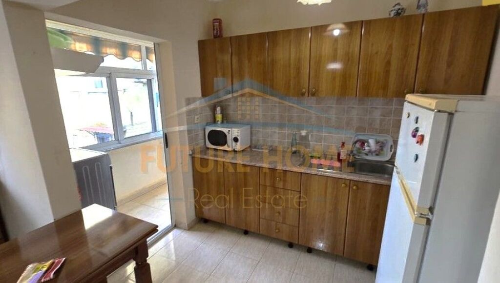 In vendita, Appartamento 1+1, Ali Demi, Tirana.