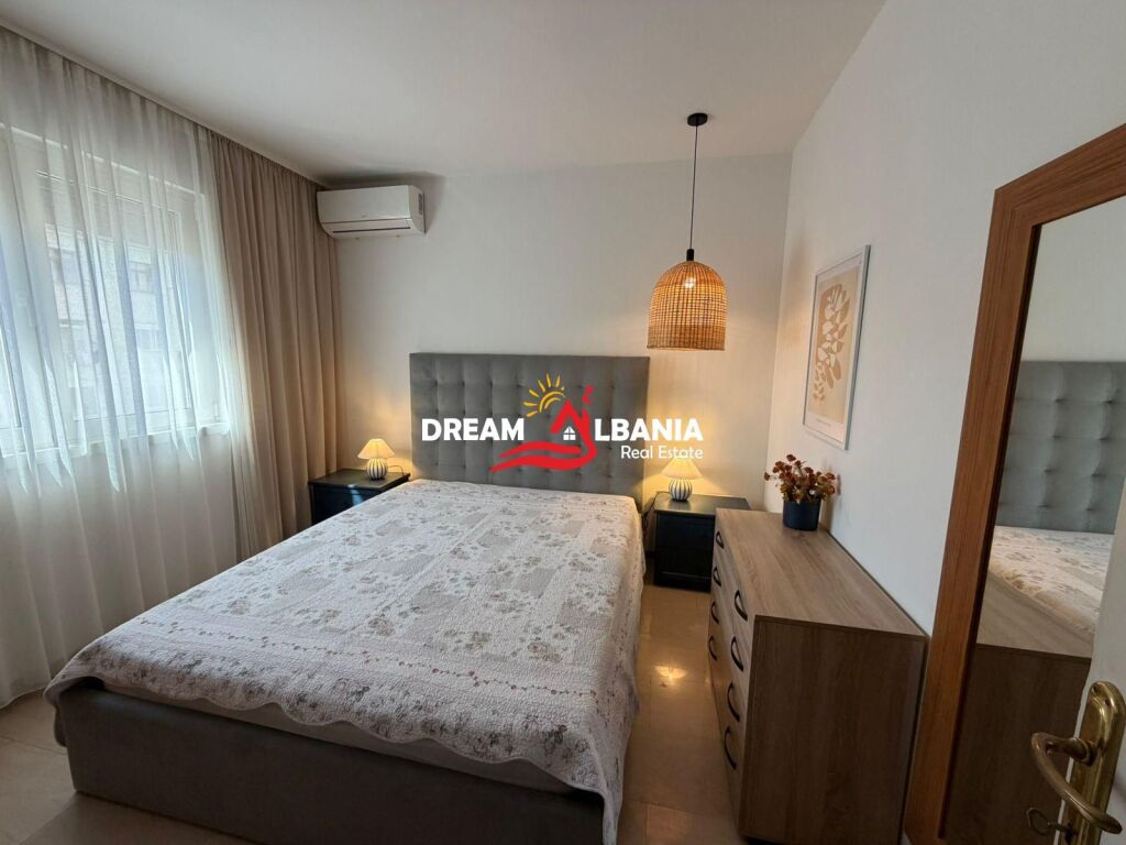 Jepet me qera super apartament 3+1+2 ne rrugen e Durresit prane Ambasades Polake (ID 4239092)