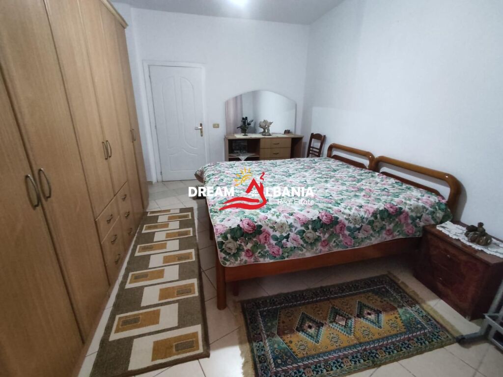 Jepet apartament 2+1+2 prane Komunes se Parisit, Tirane ( ID 42215530)
