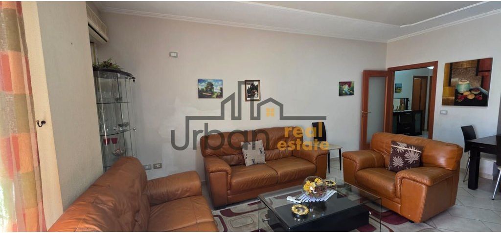 Qera, Apartament 2+1+2, Komuna e Parisit, Tiranë - 650€ | 110 m²