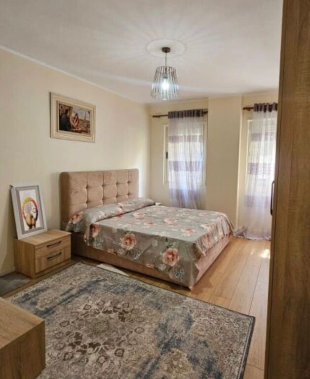 Qera 1+1 Liqeni i Thate