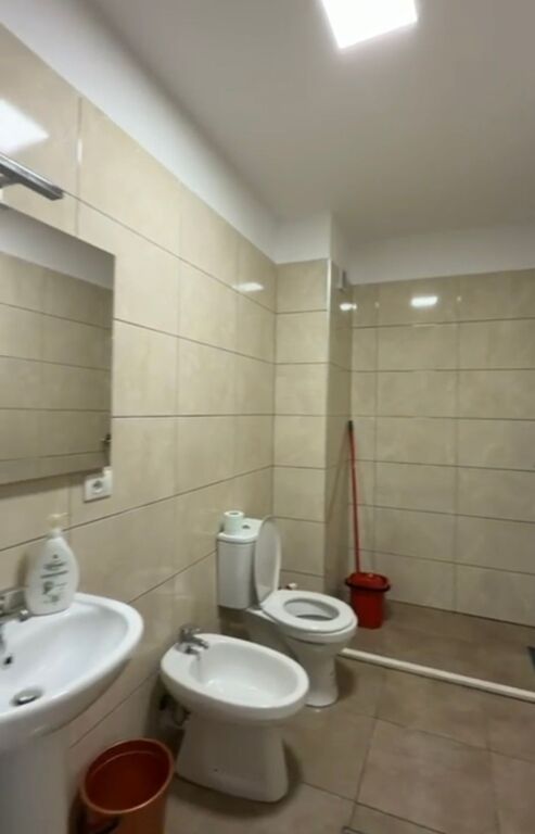 Jepet me qira 1+1 RR.5 MAJI 450€