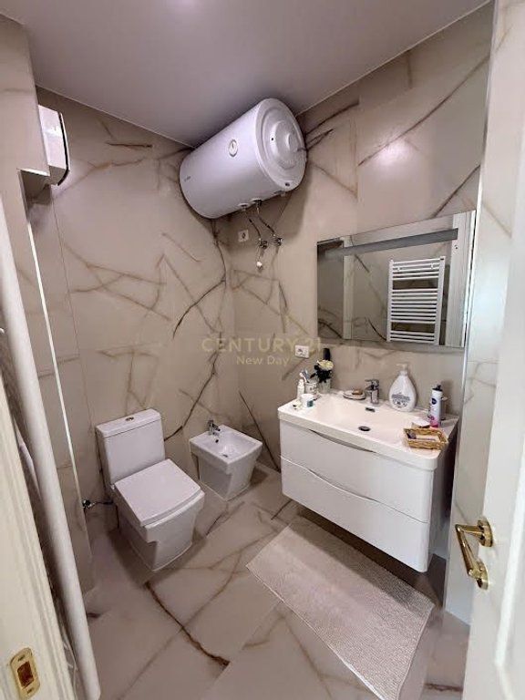 Jepet me qira apartament 2+1+2 zona Ish-Rajonit.