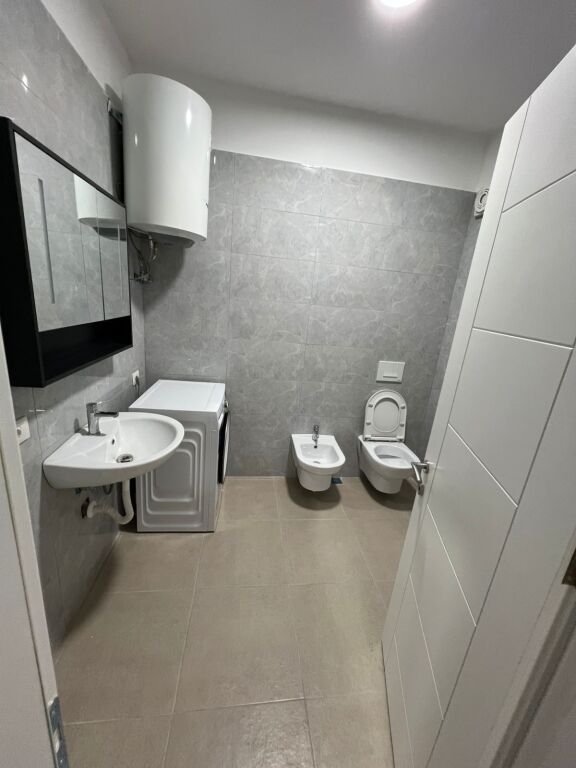 🏡 Apartament 2+1 me parkim tek Univers City