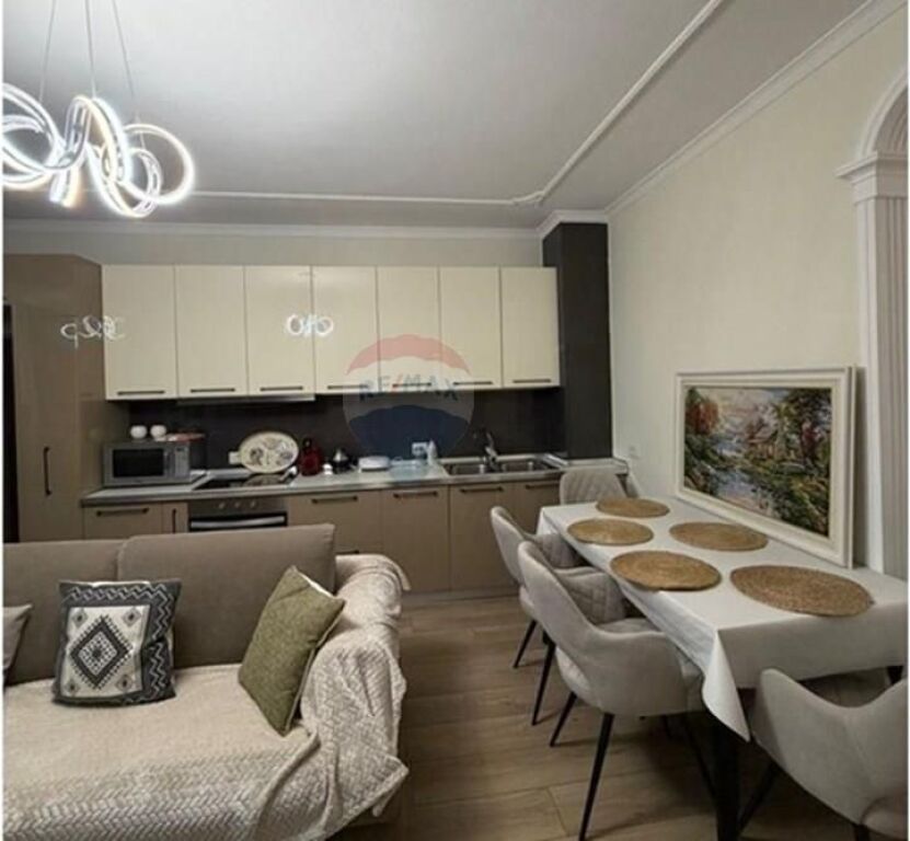 Appartamento - In Affitto(ID: 530471016-21)