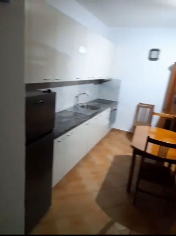 1+1,25.000 lek,Fundi Rruges Jordan Misja, Sapo kalon Shinat e Trenit
