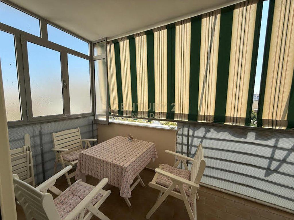 Jepet me qira apartament 2+1+2 zona Ish-Rajonit.