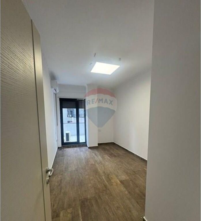 Apartament - Për Qira - Selvia, Tiranë