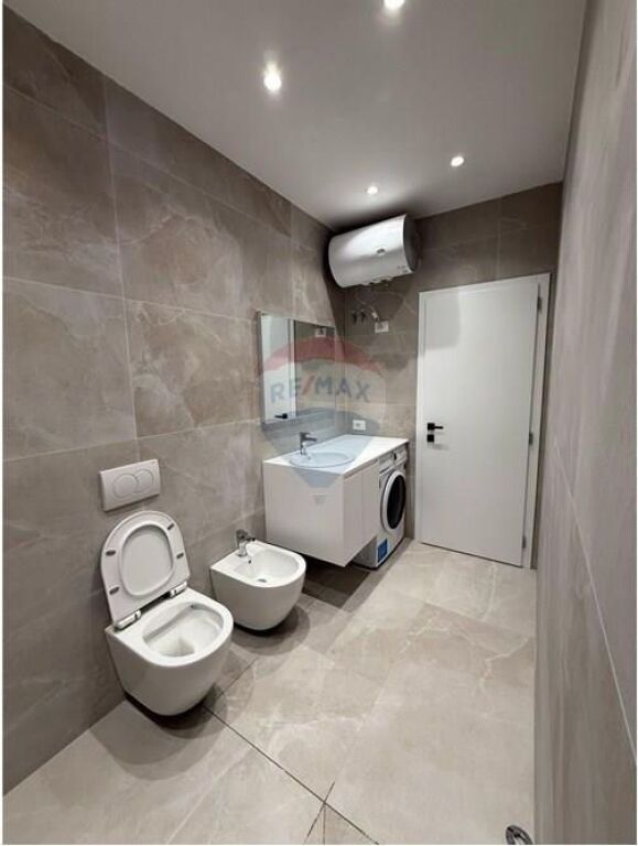 Apartament 1+1 me qira ne Astir, Bulevardi Migjeni.