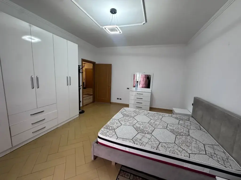 Rent | Apartament 3 + 1 | Shkolla e Bashkuar 500 €/month