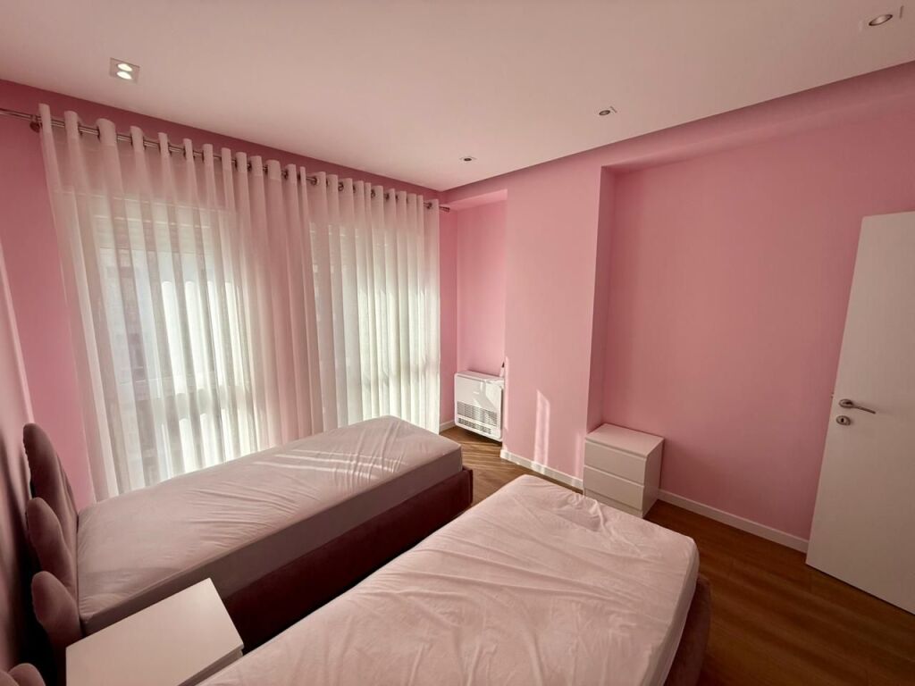 🏡 Jepet me qira Super Apartament 2+1 📍 Univers City, pranë QTU💶 Çmimi: 500 €🚗 Parkim i përfshirë