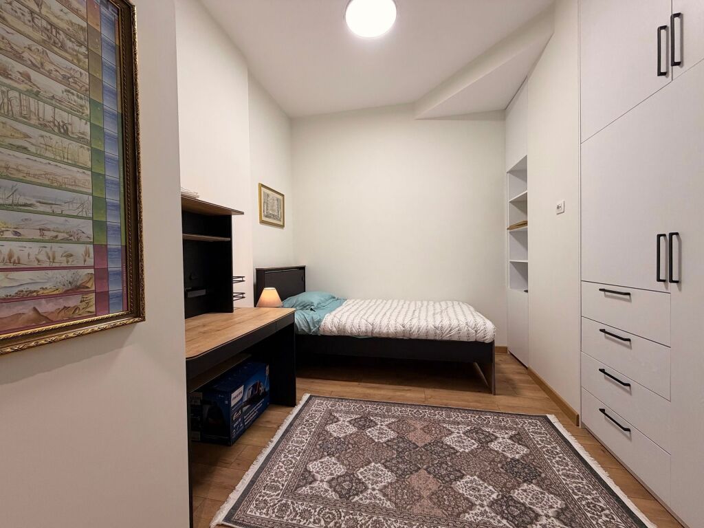 Jepet me qira apartament 2+1+parkim+ Adm. tek Rezidenca Kodra e Diellit