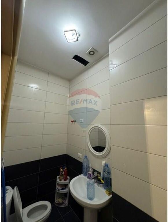 Zyrë - Për Qira - Selvia, Tiranë