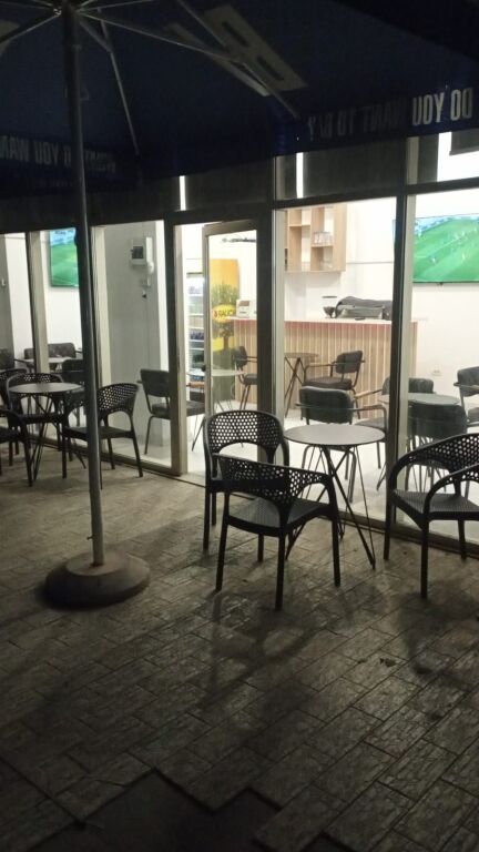 JEPET ME QIRA AMBIENT KOMERCIAL OSE BAR KAFE NE DON BOSKO