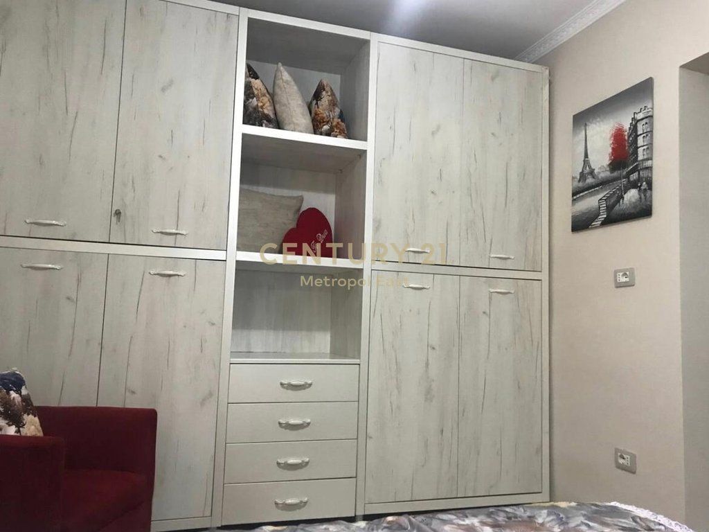 Appartamento 1+1 in affitto nel cuore di Tirana – Myslym Shyri