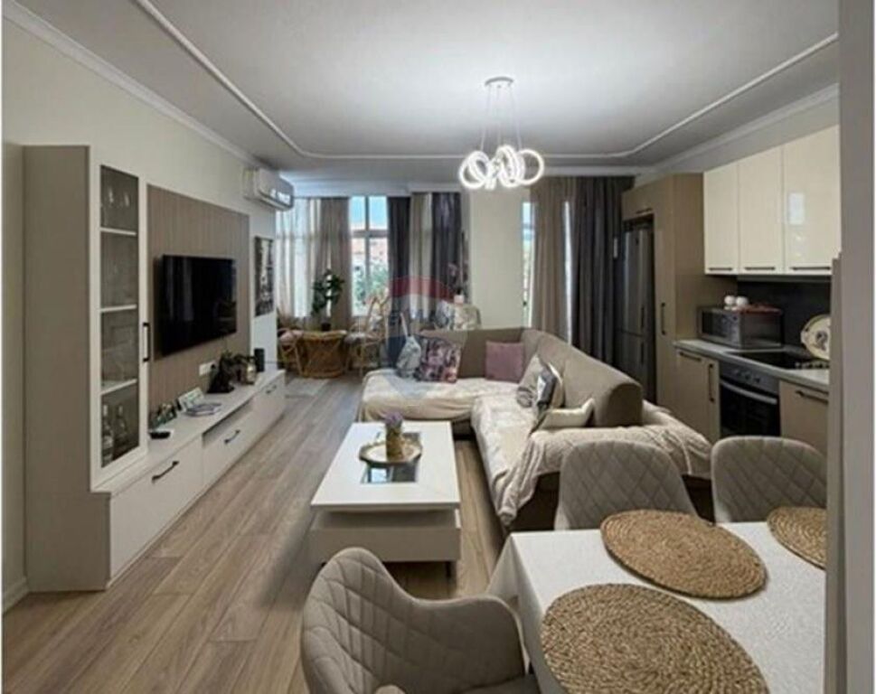 Appartamento - In Affitto(ID: 530471016-21)