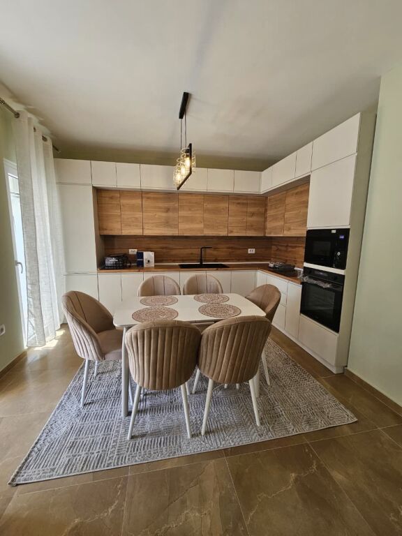 🏡 AFFITTASI APPARTAMENTO 2+1+2 – ZOGU I ZI