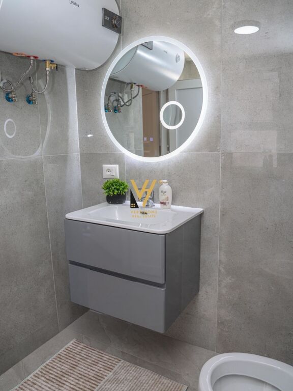 SHITET VILE DY KATESHE DHE TRUALL NE QENDER 430.000 EURO